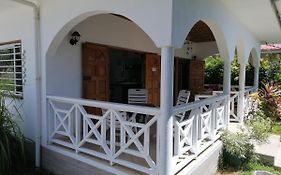 Baie S.Te Anne Case Vacanza