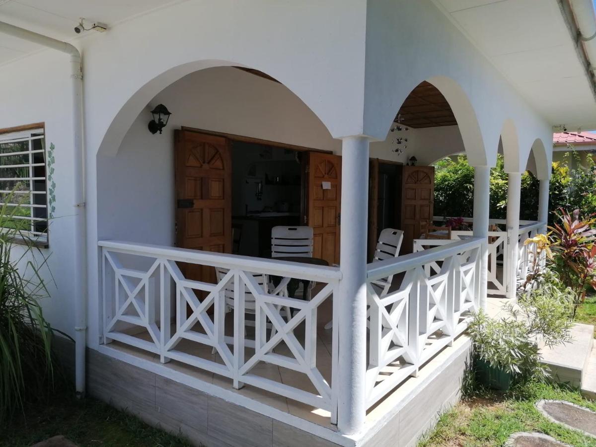 Maison De Vacanze Baie Sainte-Anne Extérieur photo