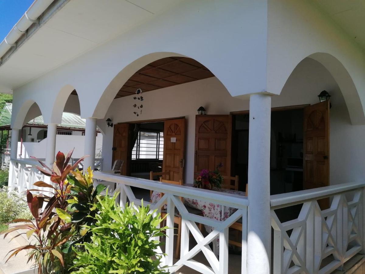 Maison De Vacanze Baie Sainte-Anne Extérieur photo